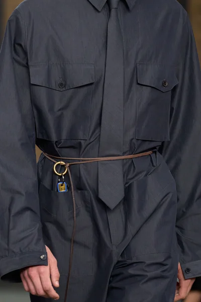 Look 91